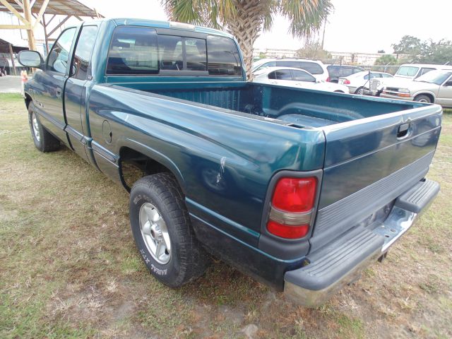 1999 Dodge Ram 1500 C1500 LS