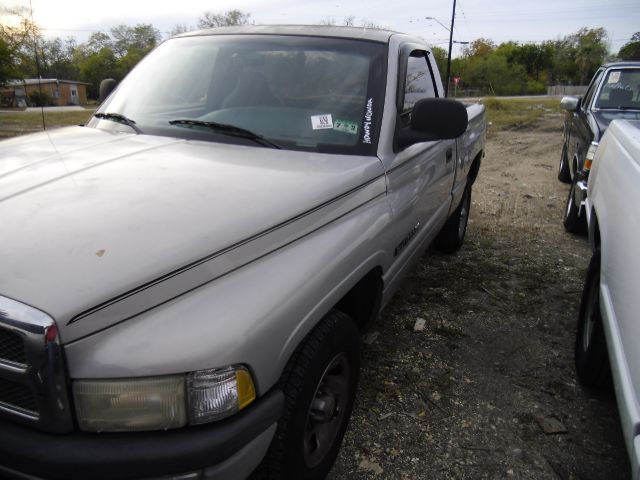 1999 Dodge Ram 1500 T Chairs