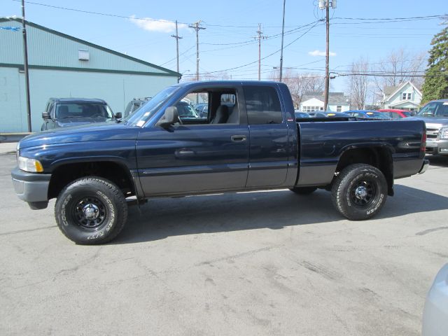 2000 Dodge Ram 1500 1500 LT 4WD