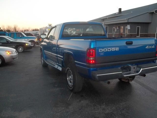2000 Dodge Ram 1500 1500 LT 4WD