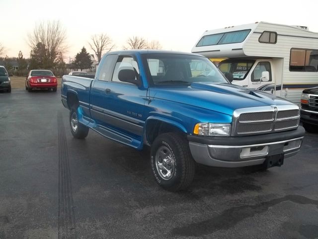 2000 Dodge Ram 1500 1500 LT 4WD