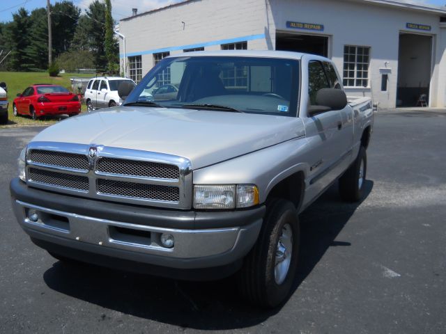 2000 Dodge Ram 1500 1500 LT 4WD