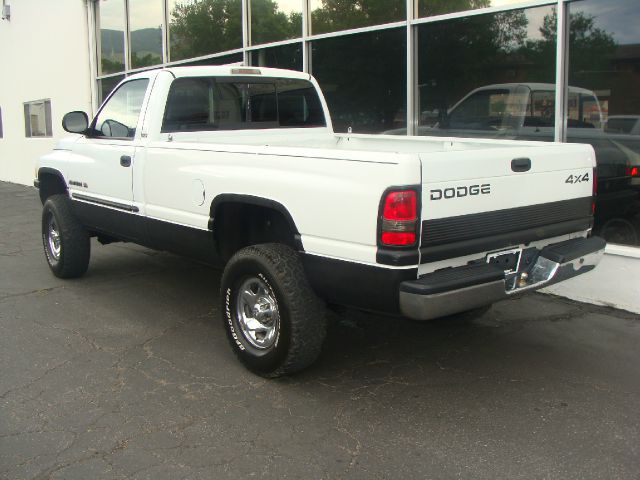 2000 Dodge Ram 1500 DVD NAV ROOF