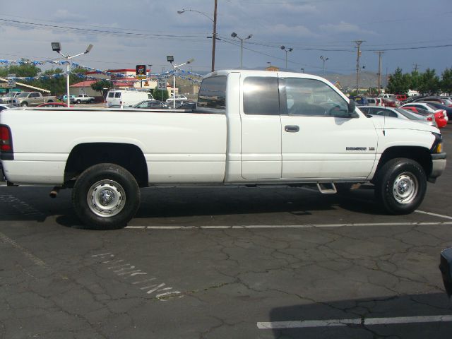 2000 Dodge Ram 1500 Z71 4X4 CREW CAB