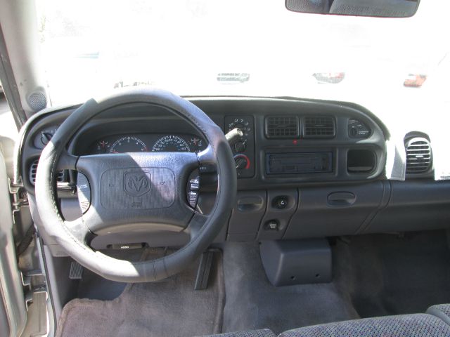 2000 Dodge Ram 1500 1500 LT Crew Cab 4WD