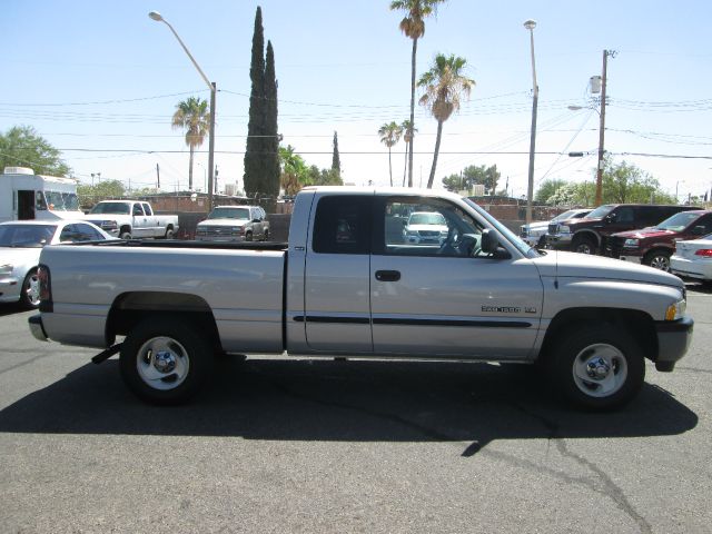 2000 Dodge Ram 1500 1500 LT Crew Cab 4WD