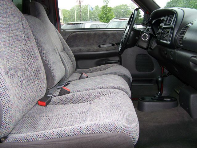 2000 Dodge Ram 1500 DVD NAV ROOF