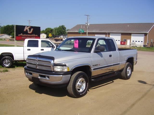 2000 Dodge Ram 1500 Limited 2WD Super Clean
