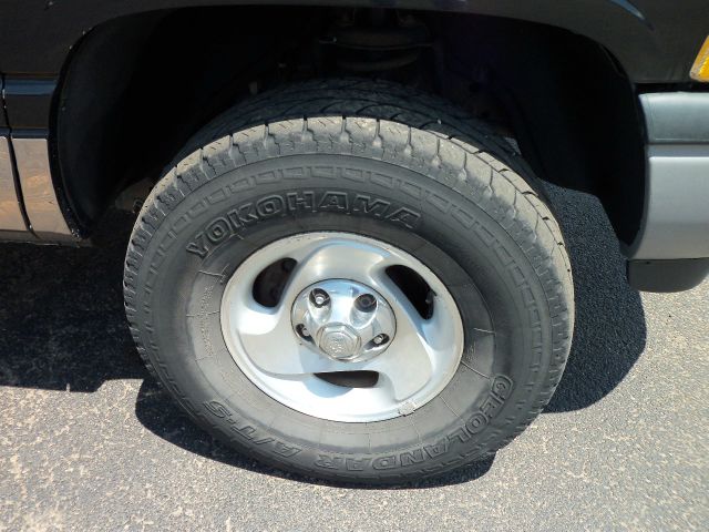 2000 Dodge Ram 1500 1500 LT 4WD
