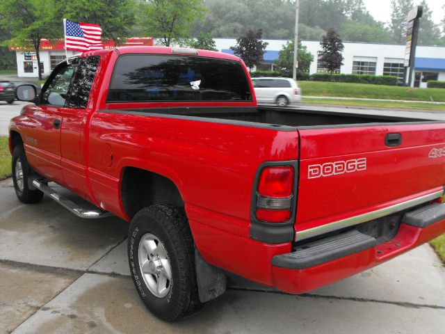 2000 Dodge Ram 1500 1500 LT 4WD