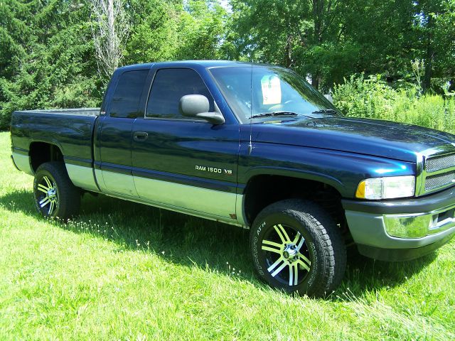 2000 Dodge Ram 1500 1500 LT 4WD