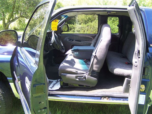 2000 Dodge Ram 1500 1500 LT 4WD