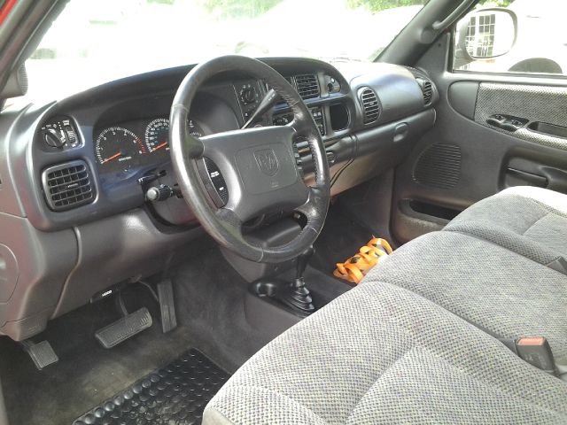 2000 Dodge Ram 1500 1500 LT 4WD