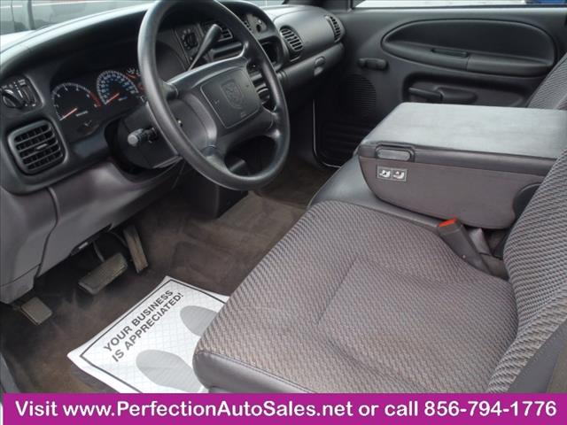 2001 Dodge Ram 1500 Base