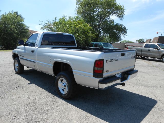 2001 Dodge Ram 1500 DVD NAV ROOF