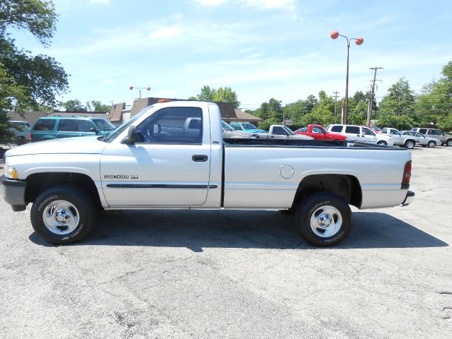 2001 Dodge Ram 1500 DVD NAV ROOF