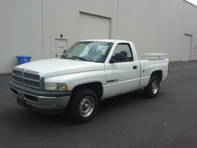 2001 Dodge Ram 1500 T Chairs