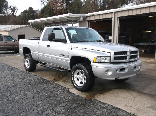 2001 Dodge Ram 1500 1500 LT 4WD