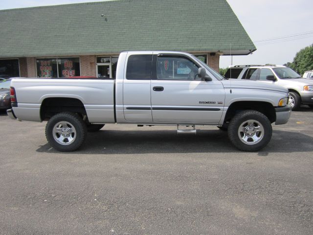 2001 Dodge Ram 1500 1500 LT Crew Cab 4WD