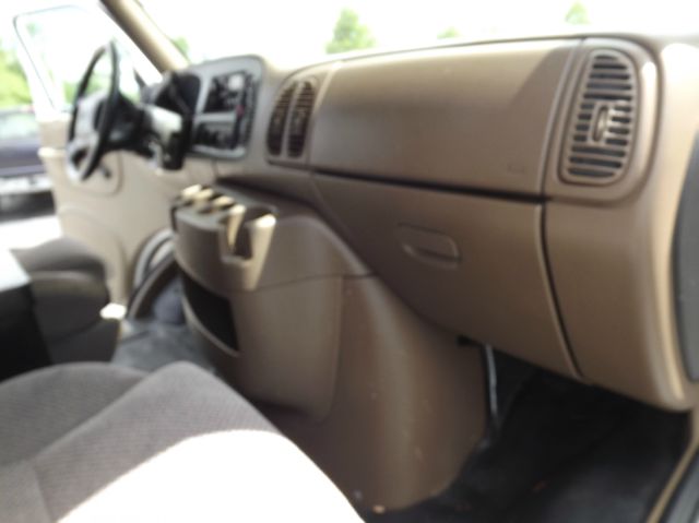 2001 Dodge Ram 1500 FWD CXS