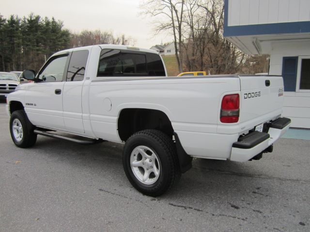 2001 Dodge Ram 1500 Trek