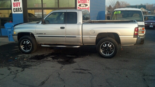 2001 Dodge Ram 1500 Base