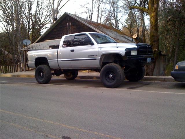 2001 Dodge Ram 1500 BOX