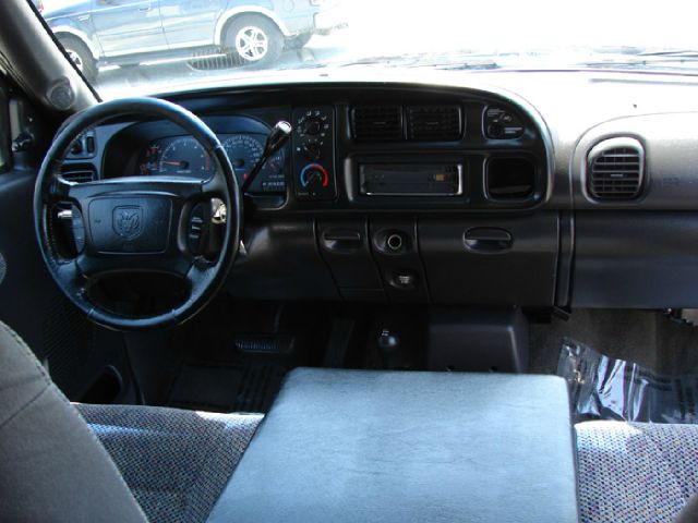 2001 Dodge Ram 1500 Flint CLOT