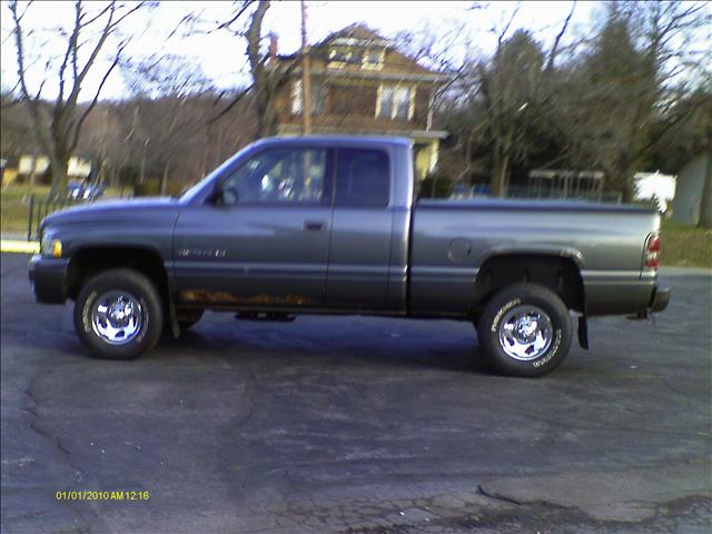 2001 Dodge Ram 1500 Base