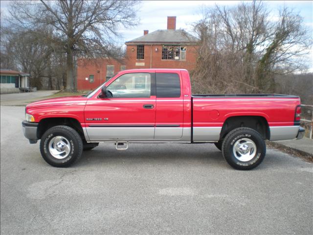 2001 Dodge Ram 1500 BOX