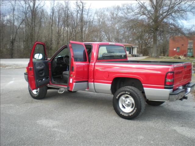 2001 Dodge Ram 1500 BOX