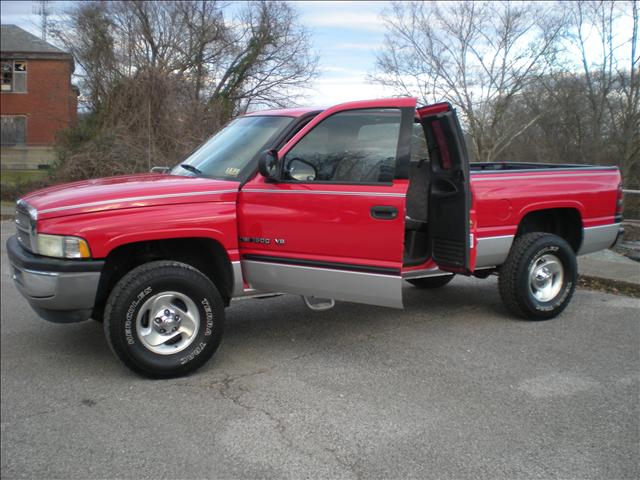 2001 Dodge Ram 1500 BOX