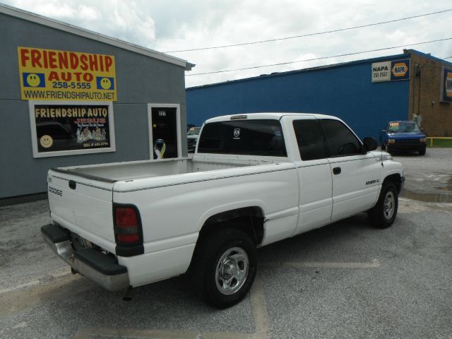 2001 Dodge Ram 1500 T Chairs