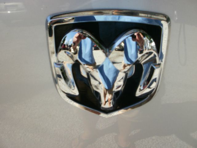 2002 Dodge Ram 1500 Crew Cab 4-wheel Drive LTZ