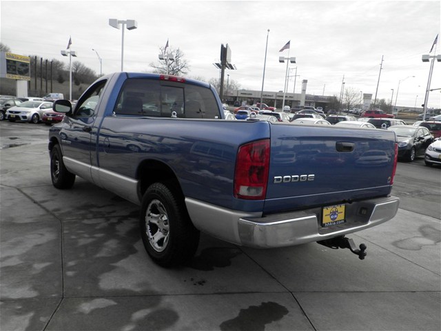 2002 Dodge Ram 1500 Base