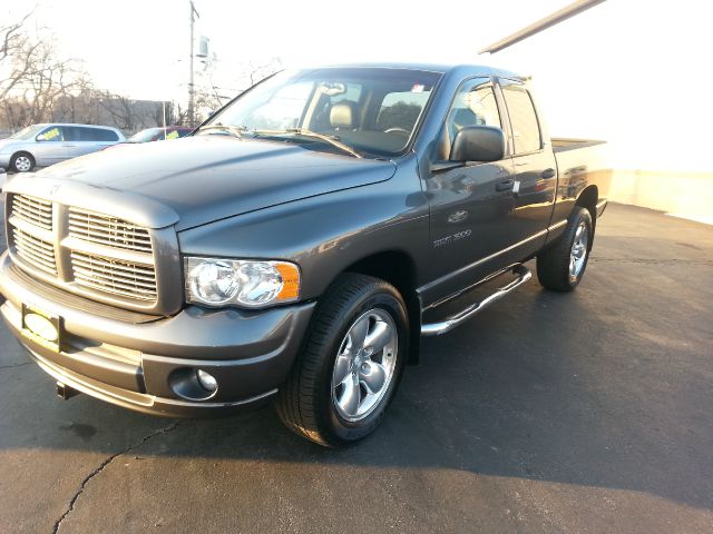 2002 Dodge Ram 1500 4dr 4WD EXT LS 4x4 SUV