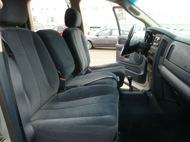 2002 Dodge Ram 1500 4dr 4WD EXT LS 4x4 SUV