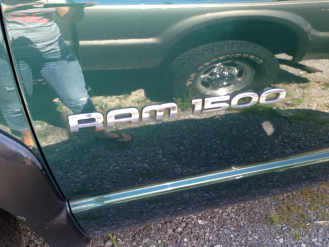 2002 Dodge Ram 1500 3.2tl With Navigation System