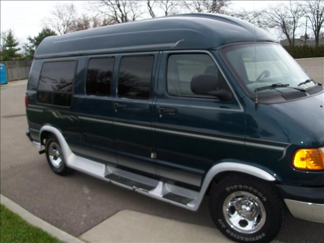 2002 Dodge Ram 1500 4dr Laredo 4WD NAV