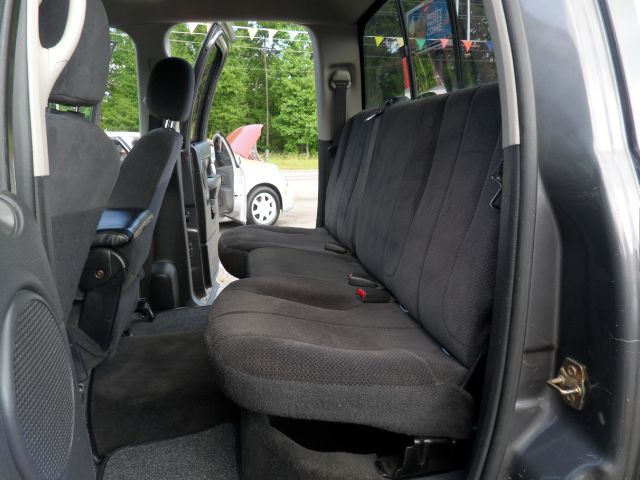 2003 Dodge Ram 1500 Crew Cab 4-wheel Drive LTZ