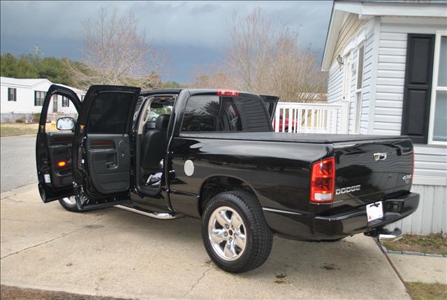 2003 Dodge Ram 1500 Leathermuch More