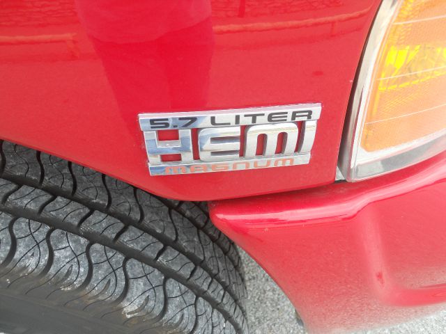 2003 Dodge Ram 1500 4dr 114 WB XLT 4WD