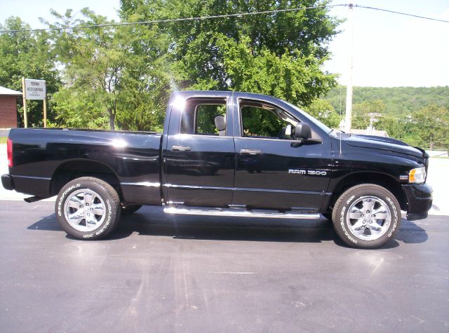 2003 Dodge Ram 1500 4dr 4WD EXT LS 4x4 SUV