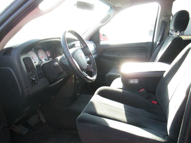 2004 Dodge Ram 1500 4dr LX 4WD Auto