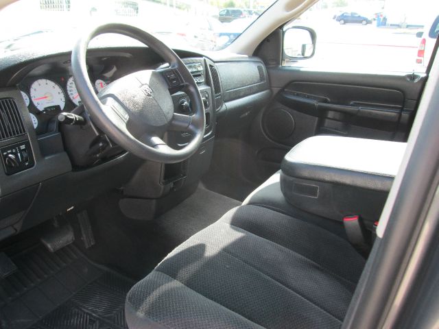 2004 Dodge Ram 1500 LS ES