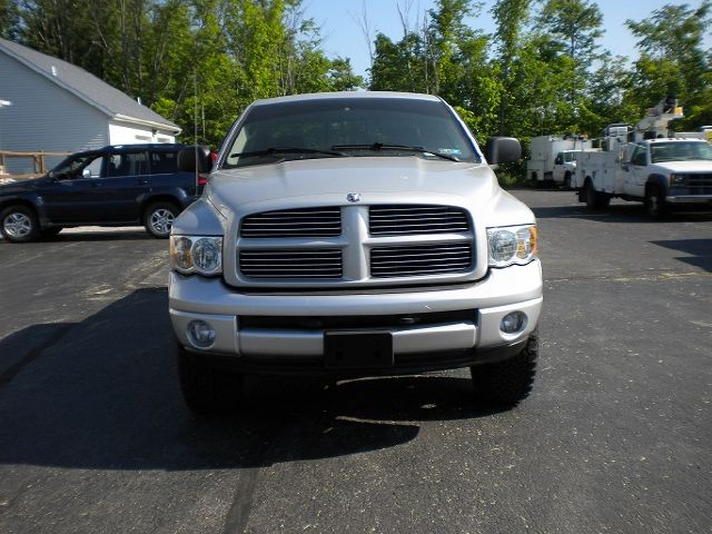 2004 Dodge Ram 1500 4d Wagon AWD