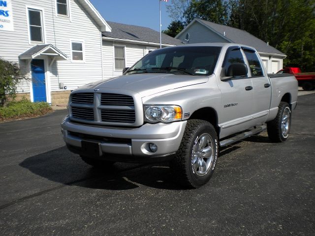 2004 Dodge Ram 1500 4d Wagon AWD