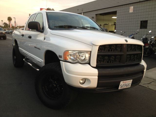 2004 Dodge Ram 1500 LS ES