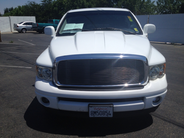 2004 Dodge Ram 1500 LS ES