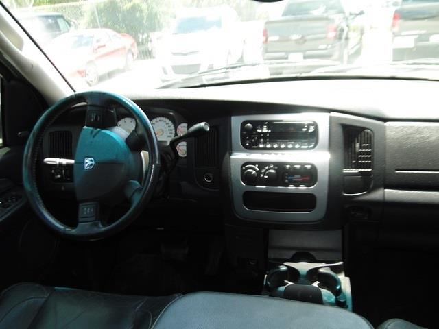 2004 Dodge Ram 1500 4dr 114 WB XLS